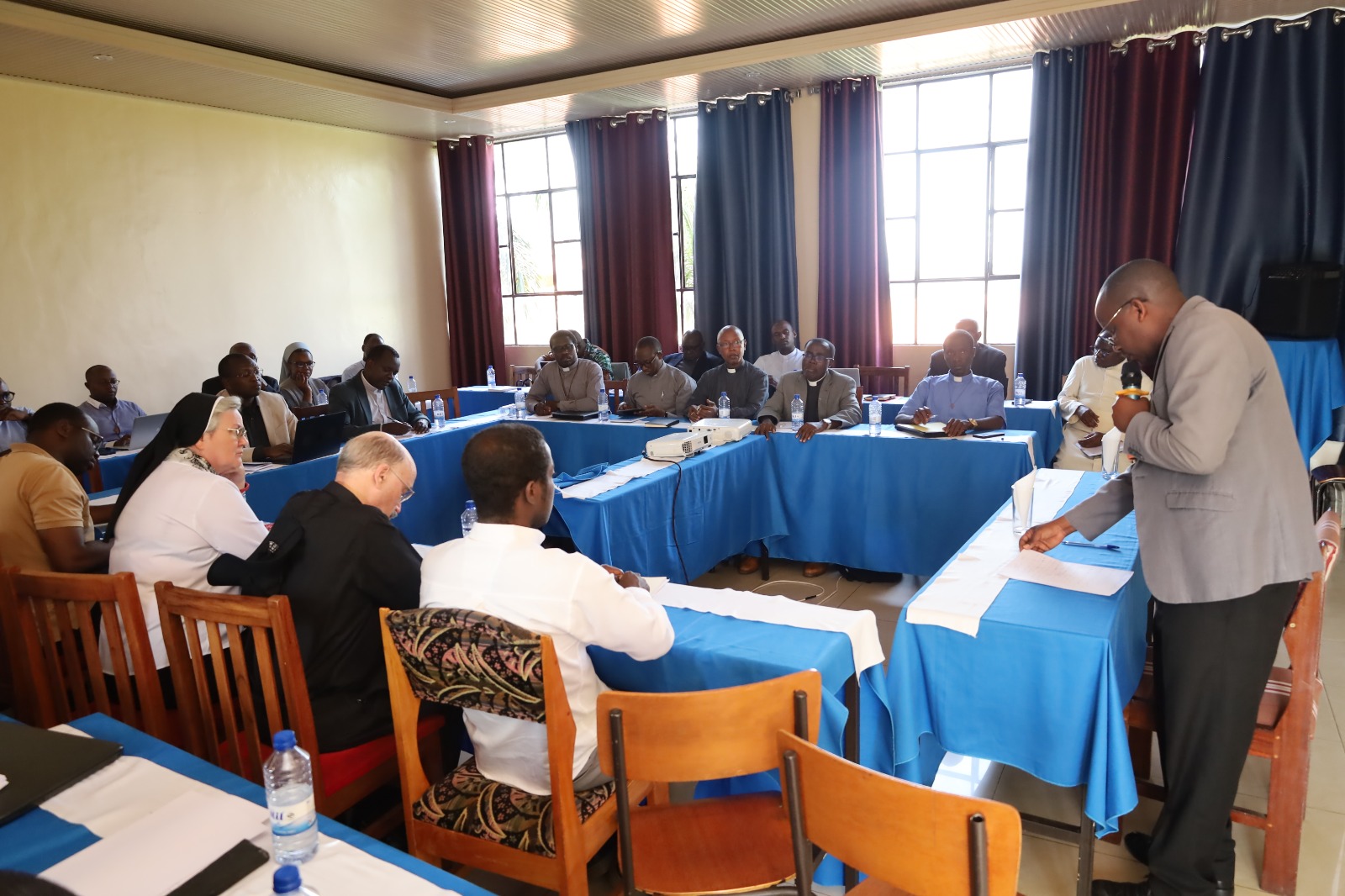 Group photo at Saint-Paul Chapel