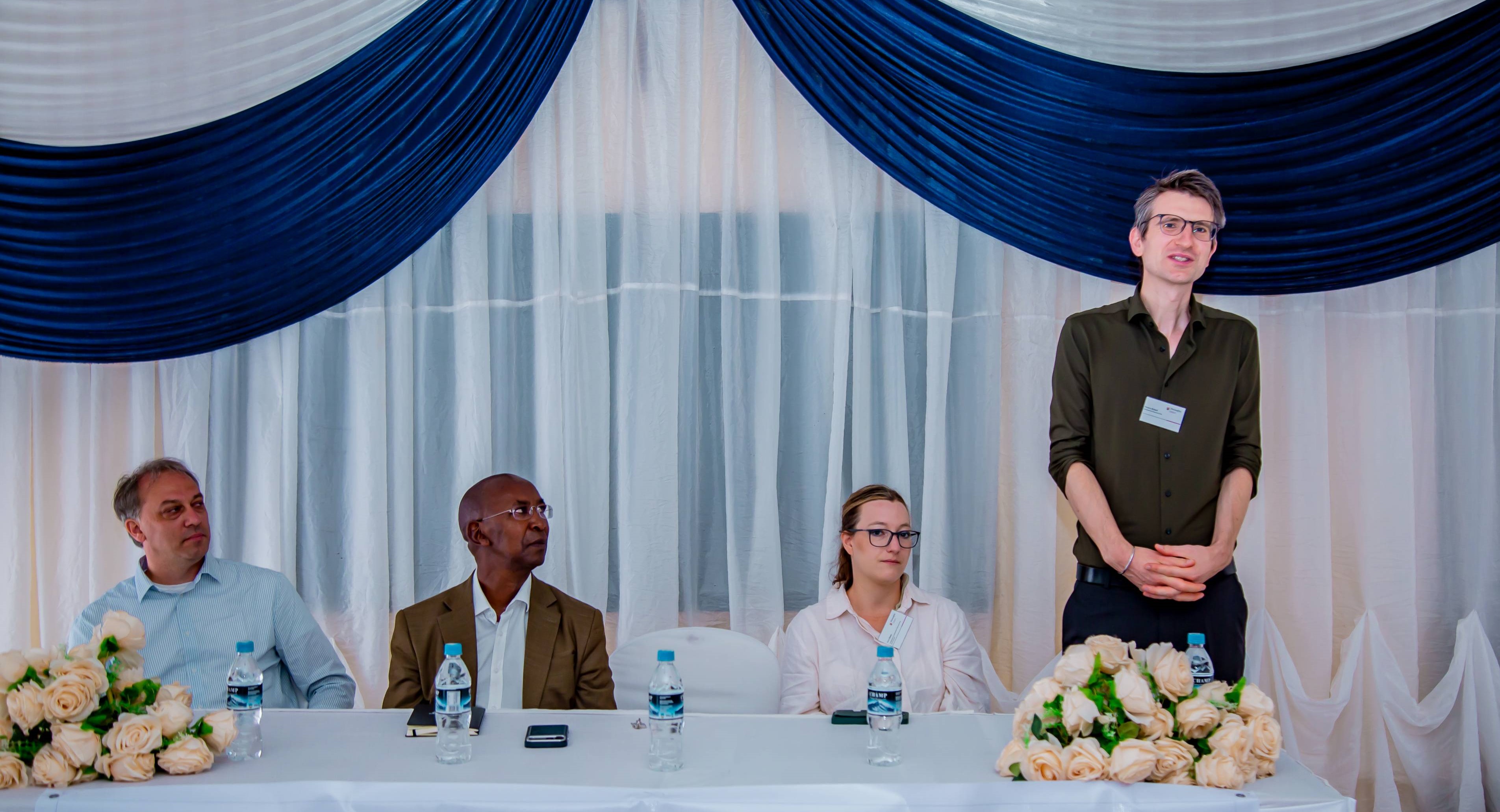 The visit provided an important platform for academic exchange, knowledge sharing, and the development of innovative educational initiatives. Beyond classroom teaching, discussions between CUR and NLA University College explored opportunities for deeper and sustainable institutional collaboration.