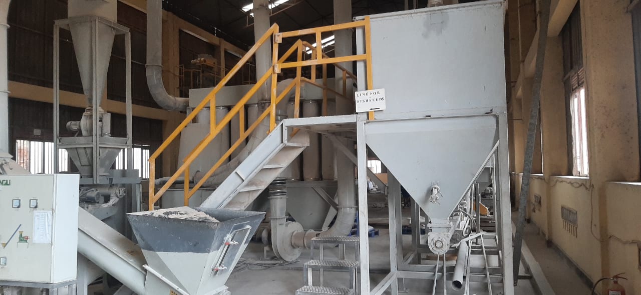 CUR FIELD VISIT ENHANCES PRACTICAL LEARNING FOR STUDENTS